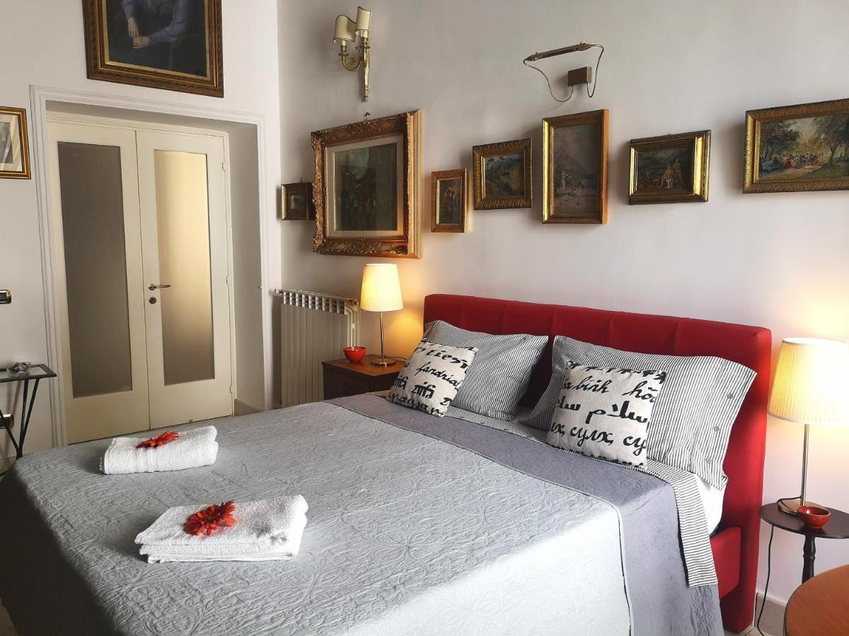 Suite Ottocento Napoletano Naples Luaran gambar